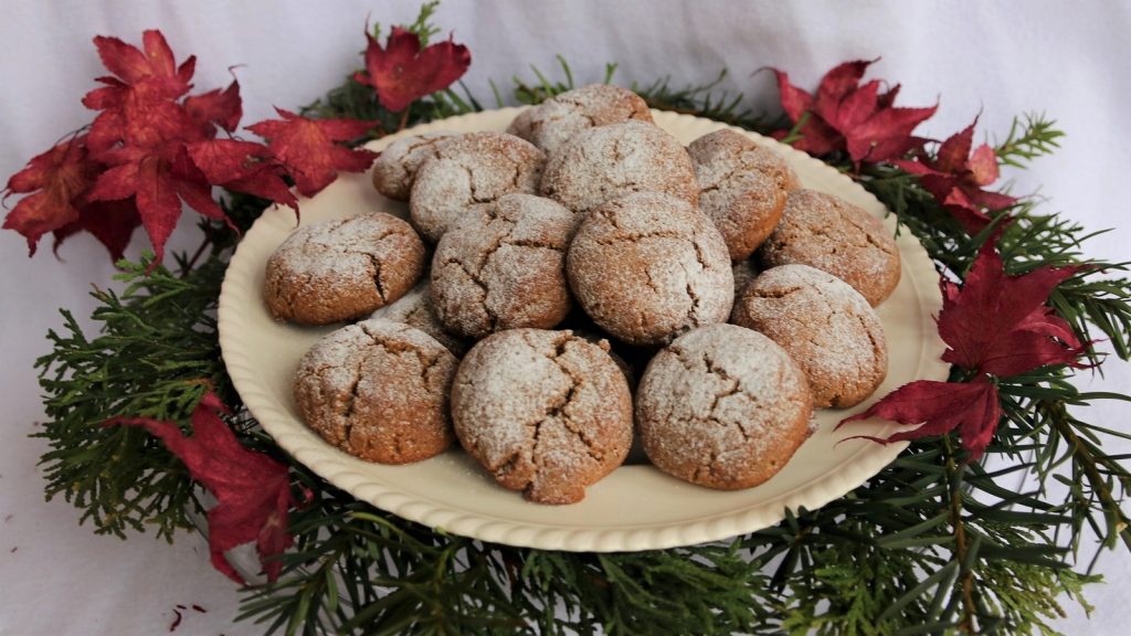 gingerbread crinkle cookies Archives - Keto Meals and Recipes